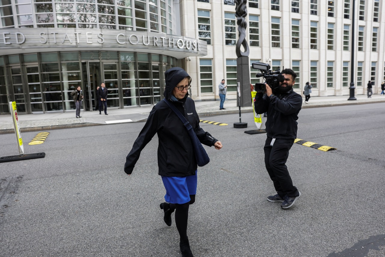 Mary Henry, Rubin’s estranged wife, leaving Brooklyn federal court after a hearing in October.