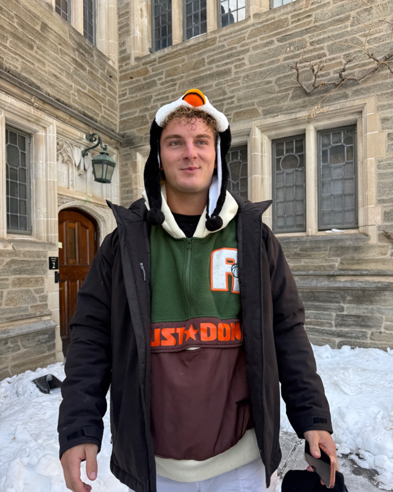 O calouro de Princeton, Pierre Du Plessis, disse que o Date Drop foi útil no campus, onde convidar alguém para sair é incomum.